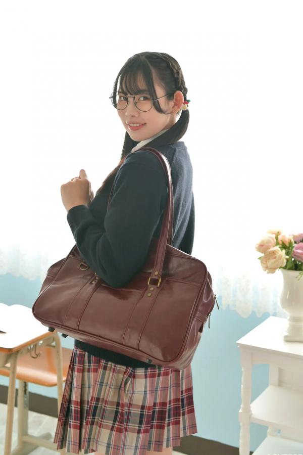   [LOVEPOP] Seina Shinomi 篠見星奈 Photoset 05 日系JK制服清纯校服美腿写真第18张图片