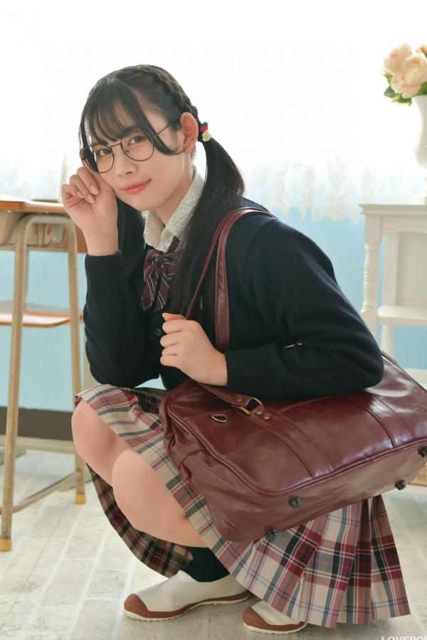   [LOVEPOP] Seina Shinomi 篠見星奈 Photoset 05 日系JK制服清纯校服美腿写真第26张图片