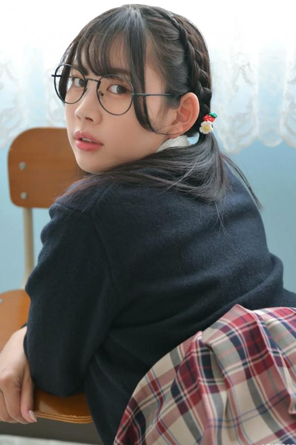   [LOVEPOP] Seina Shinomi 篠見星奈 Photoset 05 日系JK制服清纯校服美腿写真第75张图片