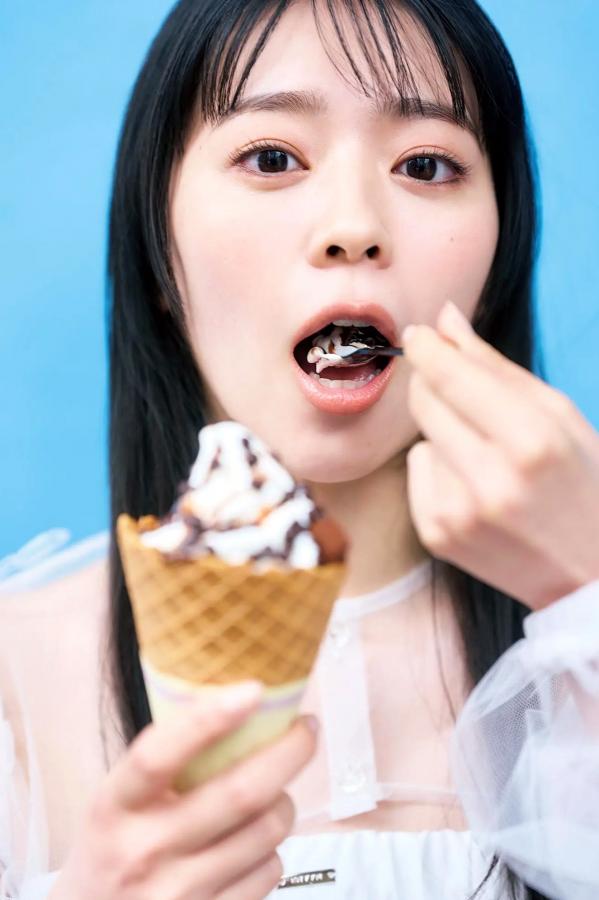   坂井仁香 - ひとかけら 户外泳池比基尼清新写真第15张图片