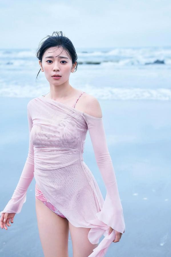   坂井仁香 - ひとかけら 户外泳池比基尼清新写真第30张图片