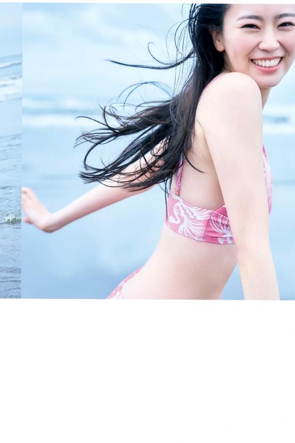   坂井仁香 - ひとかけら 户外泳池比基尼清新写真第32张图片