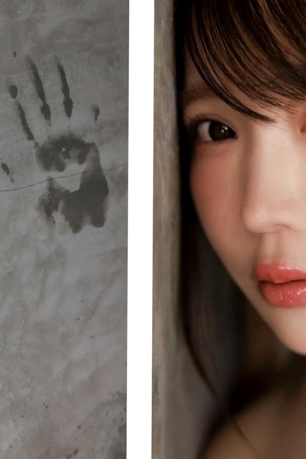   桃白美沙 - 多彩：红色连体衣诱惑与清纯户外性感写真第31张图片