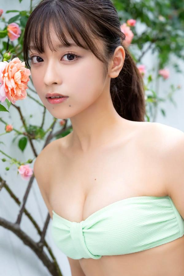   まるぴ - 日本清新美少女家居内衣与比基尼写真 甜美清纯性感诱惑第25张图片