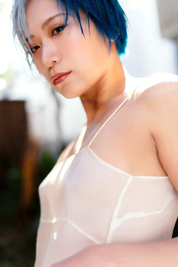   信子（ぱーてぃーちゃん）- 抱いて??? 日本性感艺人日式和服与私房内衣诱惑写真第3张图片
