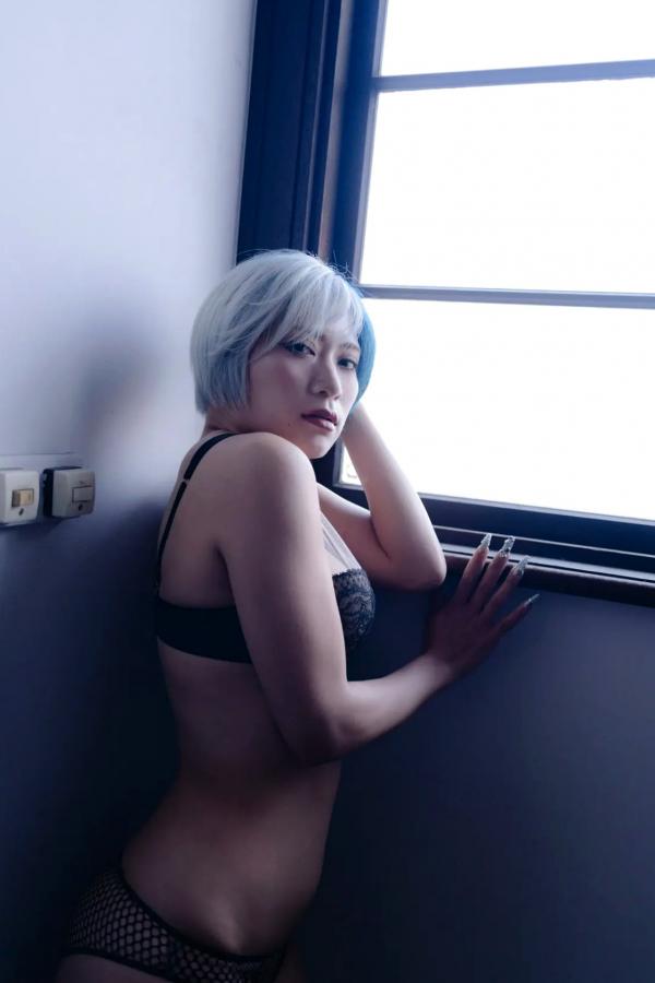   信子（ぱーてぃーちゃん）- 抱いて??? 日本性感艺人日式和服与私房内衣诱惑写真第30张图片