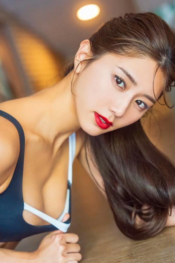   斎藤恭代 - COVER DX 泳池性感泳装与复古音乐写真第67张图片