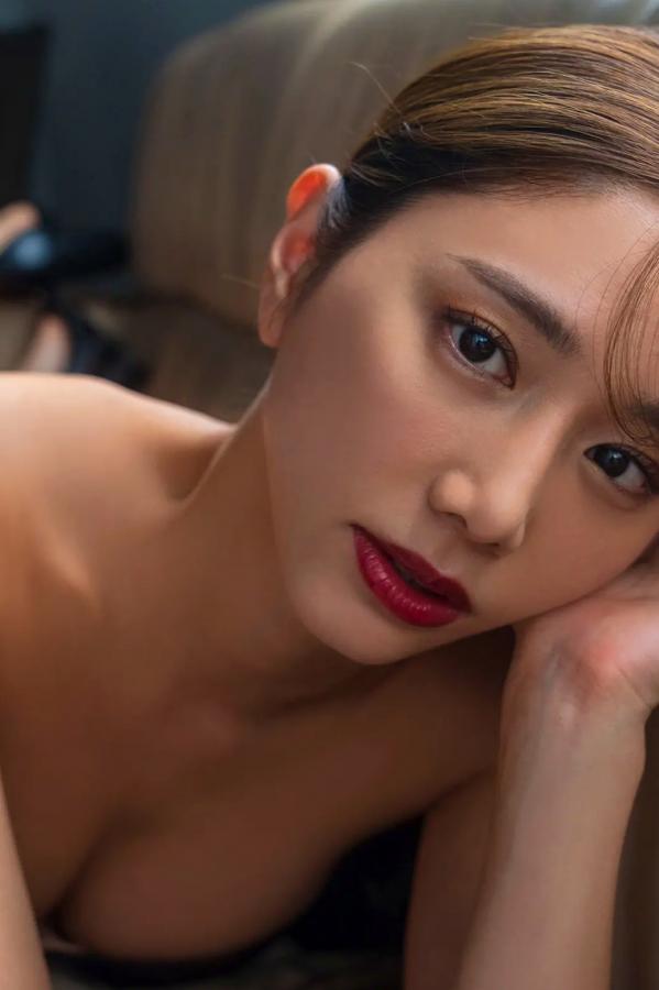   斎藤恭代 - COVER DX 泳池性感泳装与复古音乐写真第127张图片