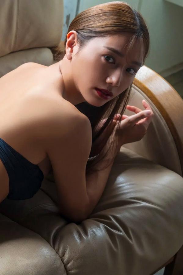   斎藤恭代 - COVER DX 泳池性感泳装与复古音乐写真第129张图片