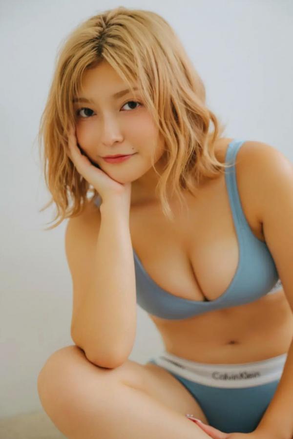   櫻井おとの - flavor 阳光户外比基尼与性感内衣美臀写真第10张图片