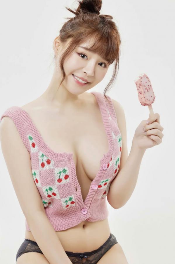   元元 - 吳婕安寫真書數位版 台湾女神性感比基尼私房内衣写真第29张图片