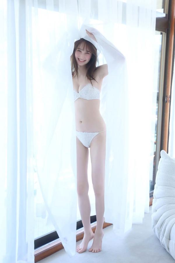   菜那セシル《淡く、ほのかに。》日本美少女户外薄纱与浴室比基尼写真第20张图片
