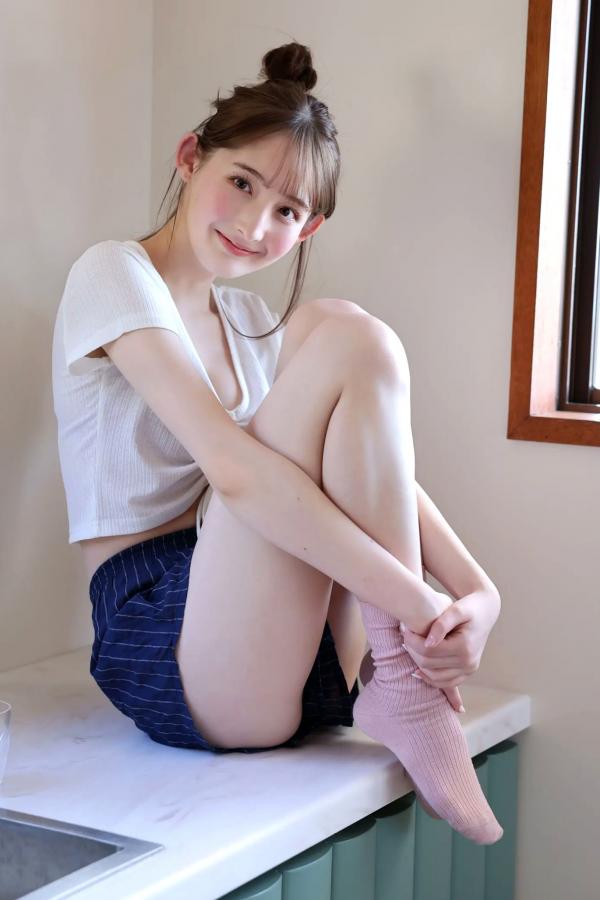   菜那セシル《淡く、ほのかに。》日本美少女户外薄纱与浴室比基尼写真第23张图片