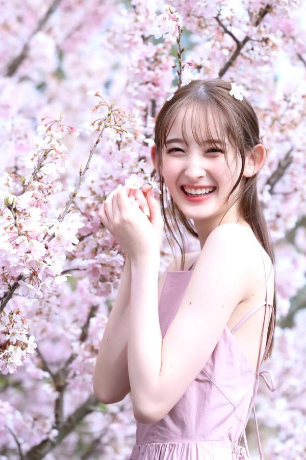   菜那セシル《淡く、ほのかに。》日本美少女户外薄纱与浴室比基尼写真第33张图片