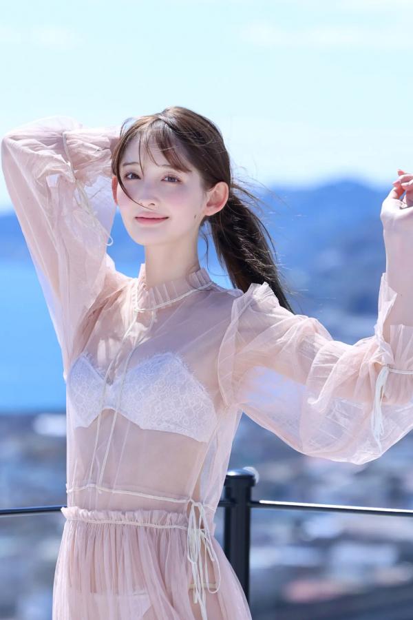   菜那セシル《淡く、ほのかに。》日本美少女户外薄纱与浴室比基尼写真第54张图片