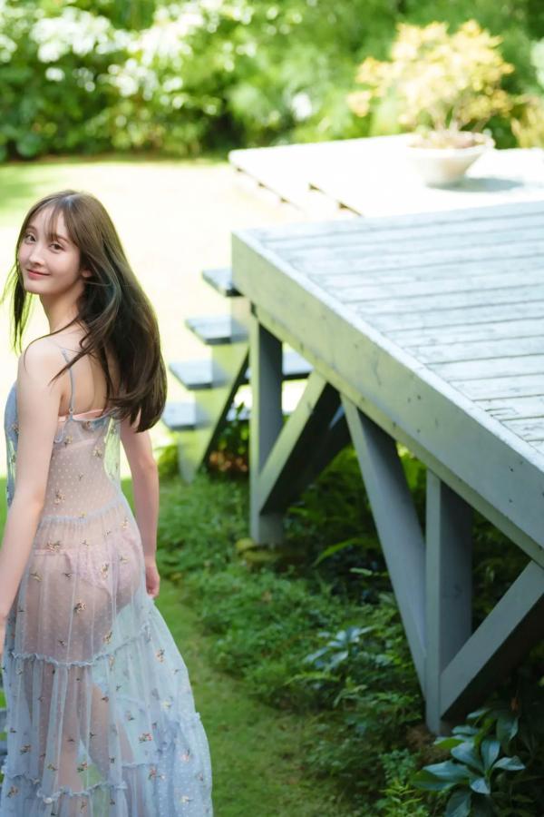   菜那セシル - ハタチのトキメキ 20岁少女清新家居比基尼私房写真第2张图片