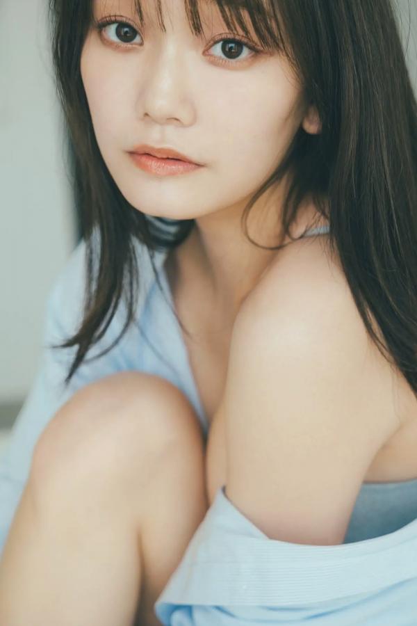    青戸しの - WHITE and??? 泳池蓝色比基尼清新甜美写真第24张图片