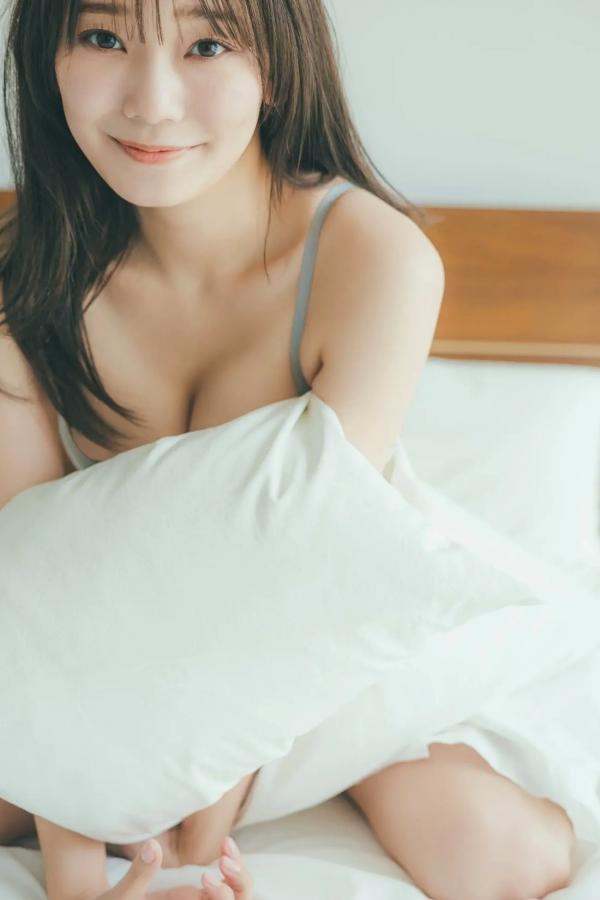    青戸しの - WHITE and??? 泳池蓝色比基尼清新甜美写真第29张图片