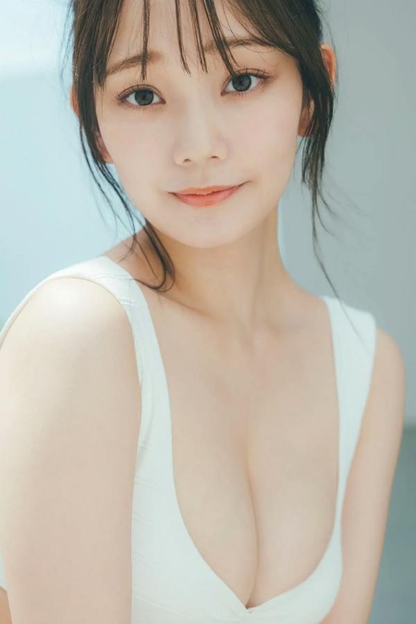    青戸しの - WHITE and??? 泳池蓝色比基尼清新甜美写真第37张图片