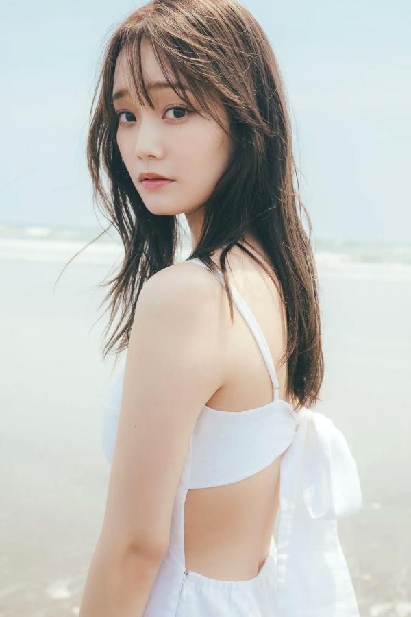    青戸しの - WHITE and??? 泳池蓝色比基尼清新甜美写真第61张图片