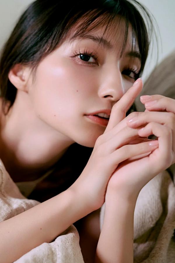    高野麻里佳 - embrace「My Girl」日本女神清新户外私房写真第3张图片