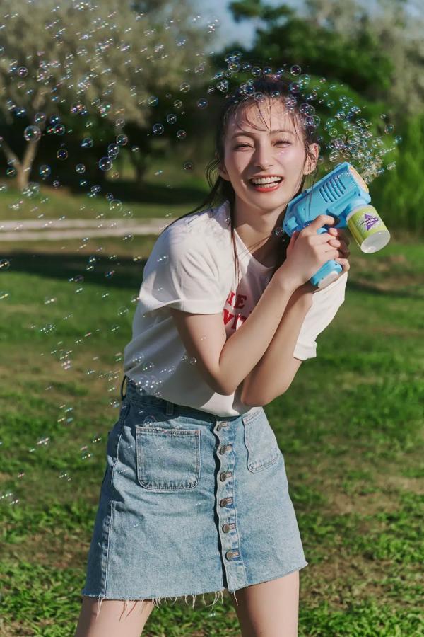    高野麻里佳 - embrace「My Girl」日本女神清新户外私房写真第23张图片