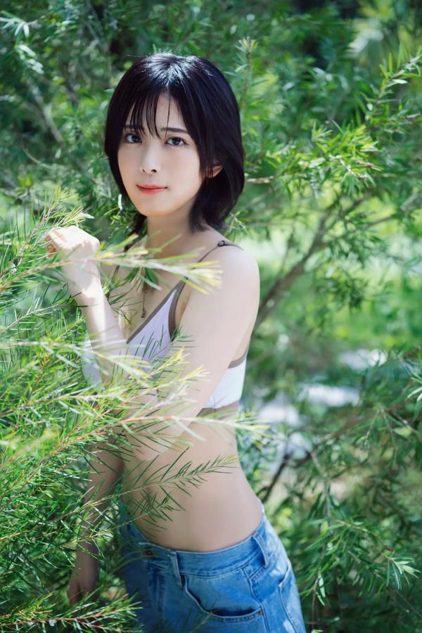    北原沙弥香 - 清纯性感泳池比基尼与湿身美腿写真第18张图片