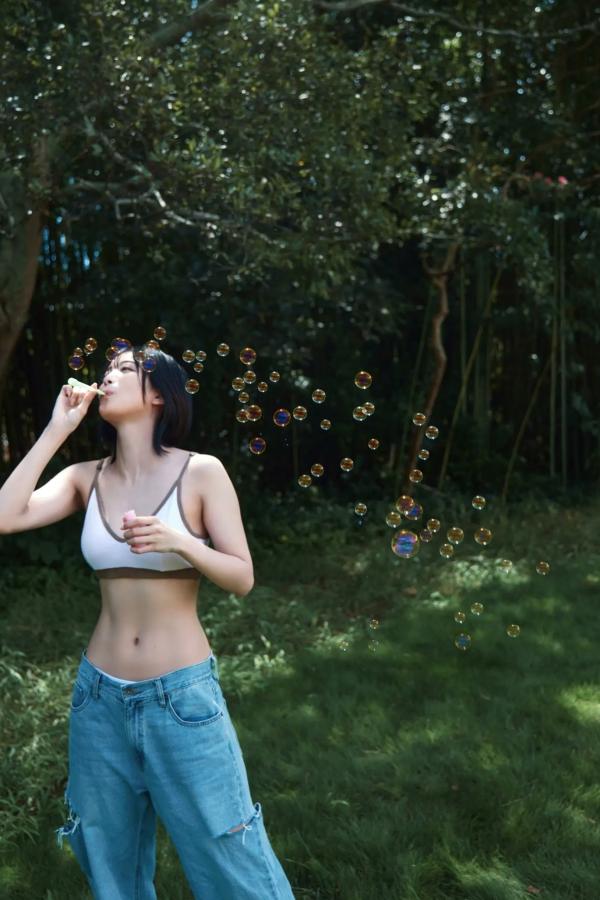    北原沙弥香 - 清纯性感泳池比基尼与湿身美腿写真第19张图片
