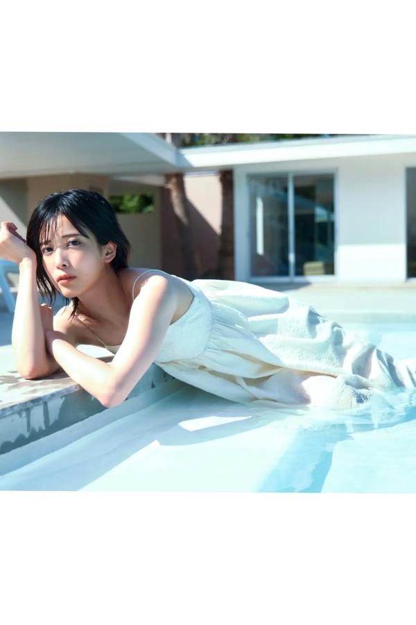    北原沙弥香 - 清纯性感泳池比基尼与湿身美腿写真第32张图片