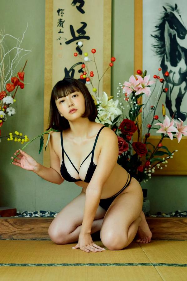  櫻井おとの - 艶めく：日本女神户外溪畔泳装写真 清新性感魅惑第12张图片