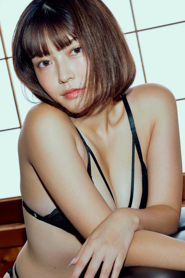   櫻井おとの - 艶めく：日本女神户外溪畔泳装写真 清新性感魅惑第30张图片