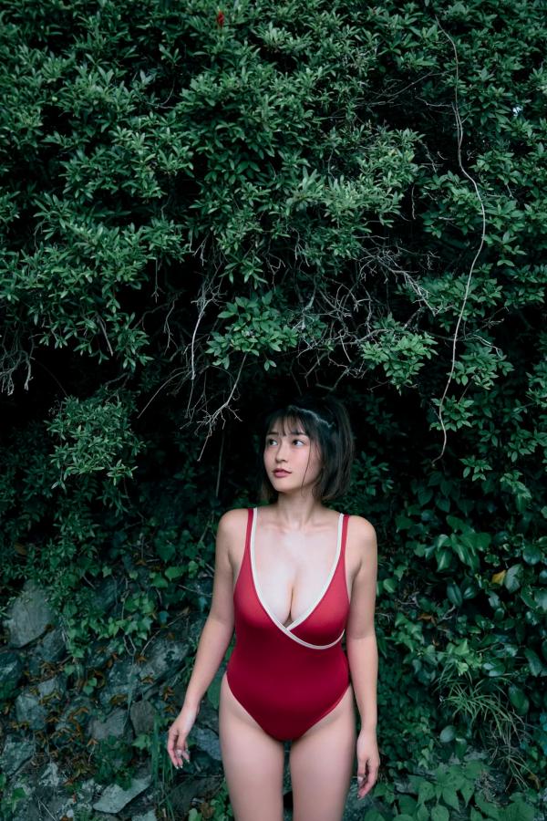   櫻井おとの - 艶めく：日本女神户外溪畔泳装写真 清新性感魅惑第49张图片