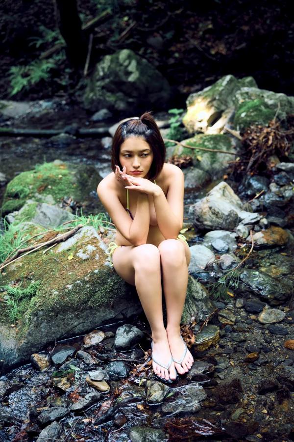   櫻井おとの - 艶めく：日本女神户外溪畔泳装写真 清新性感魅惑第79张图片