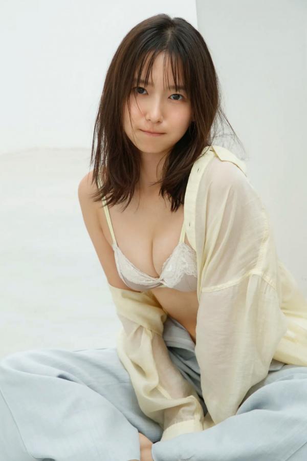    志田音々 - 純情? 日本清纯女神性感内衣黑丝私房写真第17张图片