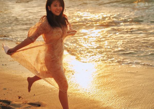    福井梨莉華 - あいの道しるべ 海边沙滩性感比基尼私房写真第138张图片