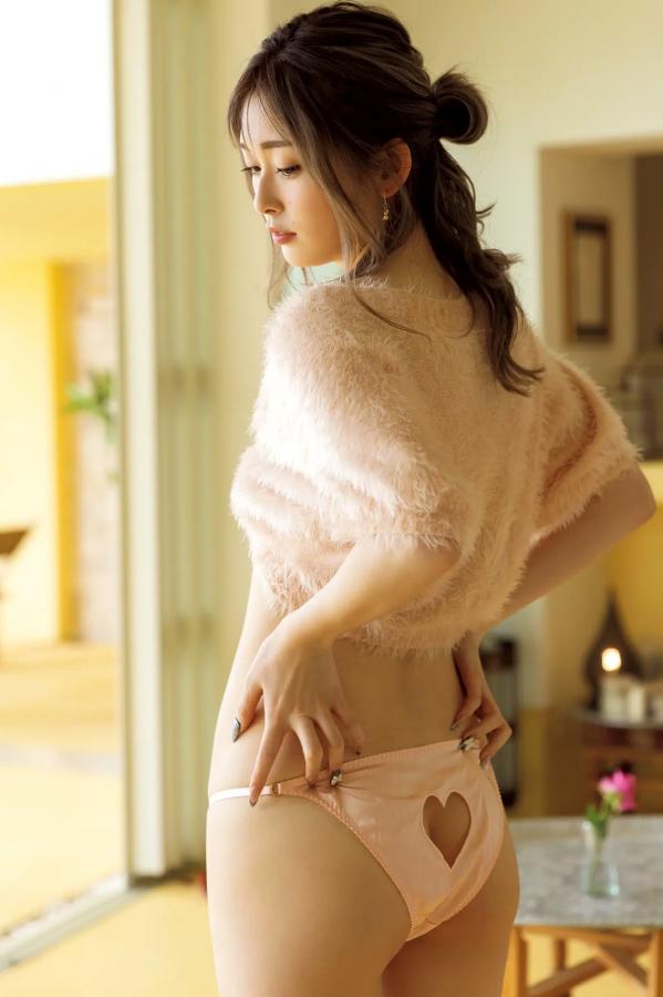   ゆうちゃみ - ゆうな 日本性感辣妹写真 湿身诱惑与野性黑丝街拍第39张图片