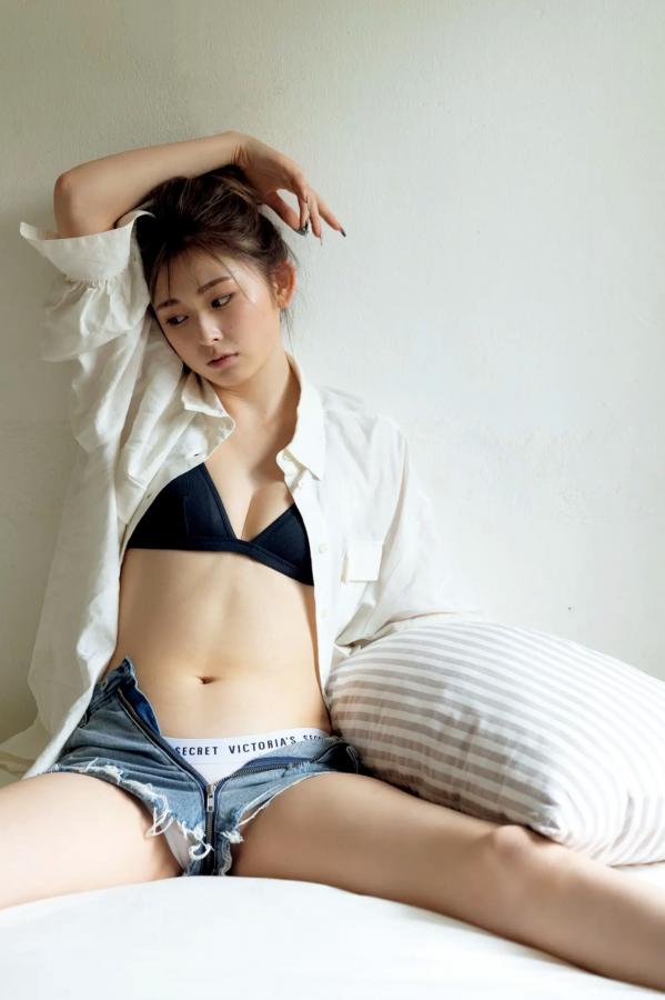   ゆうちゃみ - ゆうな 日本性感辣妹写真 湿身诱惑与野性黑丝街拍第52张图片