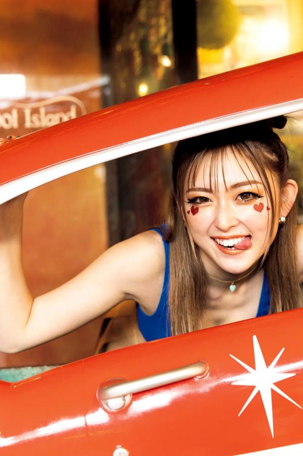  ゆうちゃみ - ゆうな 日本性感辣妹写真 湿身诱惑与野性黑丝街拍第86张图片