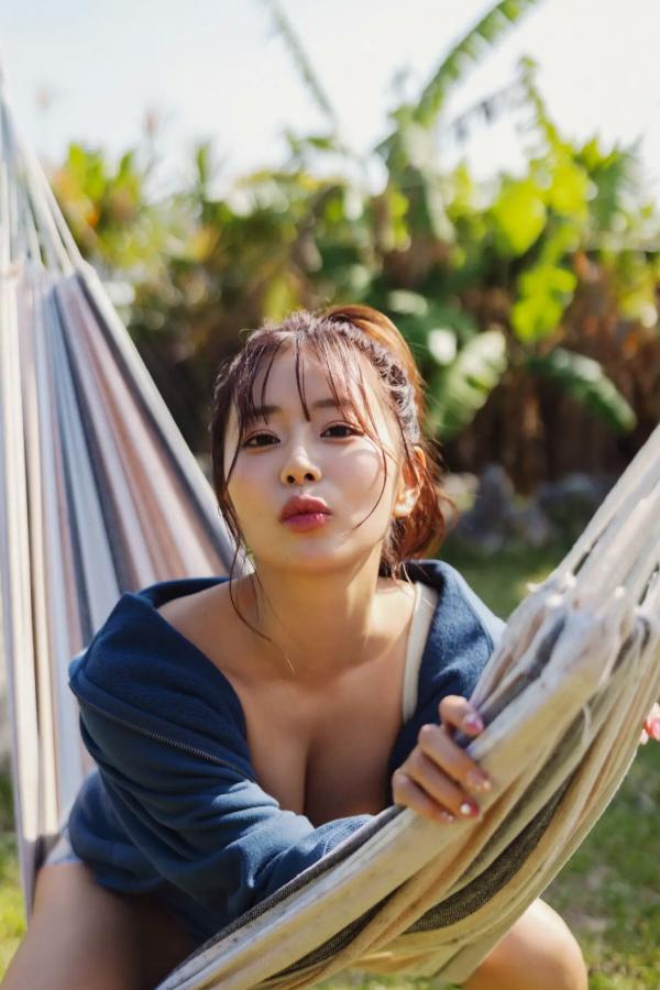   井口裕香 - MORE MORE MORE -Another Side- 海边比基尼与泳池湿身性感写真第33张图片