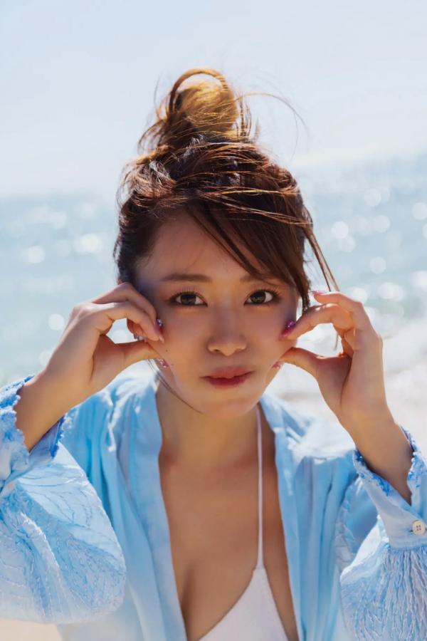   井口裕香 - MORE MORE MORE -Another Side- 海边比基尼与泳池湿身性感写真第85张图片