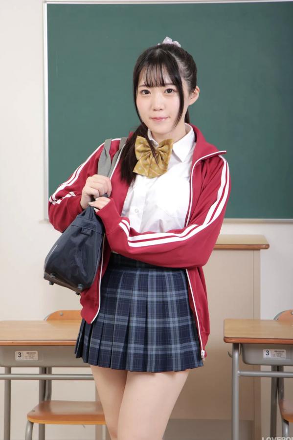   [LOVEPOP] Miku Arima 有馬美玖 Photoset 15 教室校服运动外套蕾丝内衣私房写真第2张图片