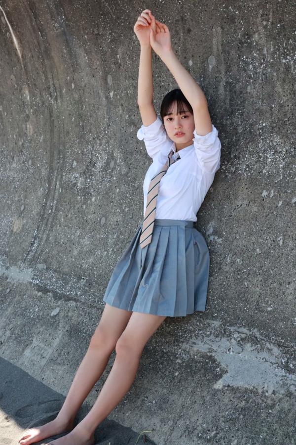   白濱美兎 - なぁぜなぁぜ？ 日本清纯美少女泳池比基尼与湿身浴室写真第17张图片