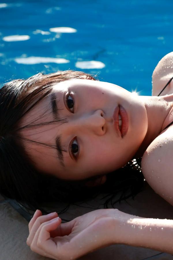   白濱美兎 - なぁぜなぁぜ？ 日本清纯美少女泳池比基尼与湿身浴室写真第46张图片