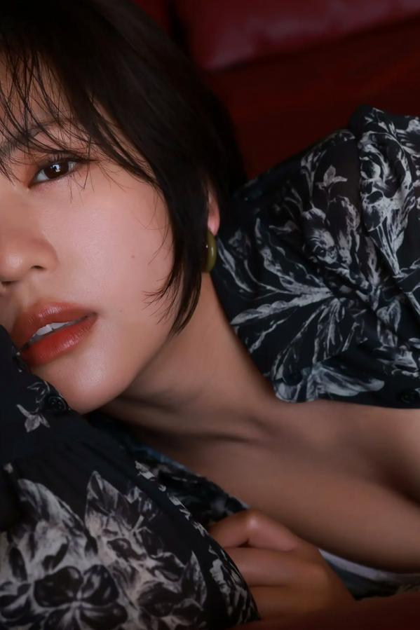   佐々木萌香 - 情熱の美尻クイーン 日系家居私房与海边性感写真第94张图片