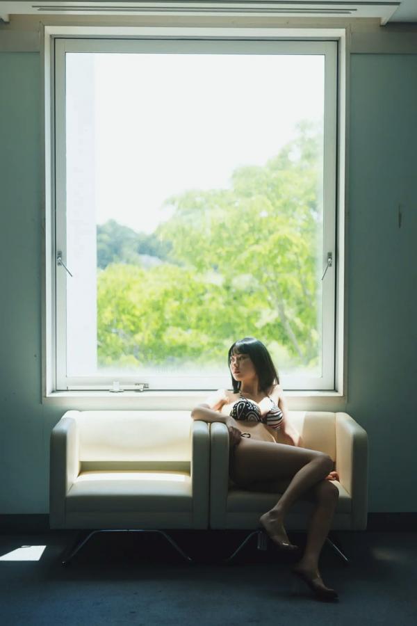    《いけちゃん - WANDERER》日本清纯女神性感比基尼美腿户外写真第24张图片