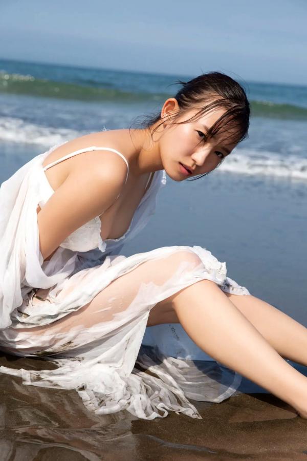   志田音々 - 泳池湿身比基尼写真 治愈系清纯女神阳光图集第51张图片