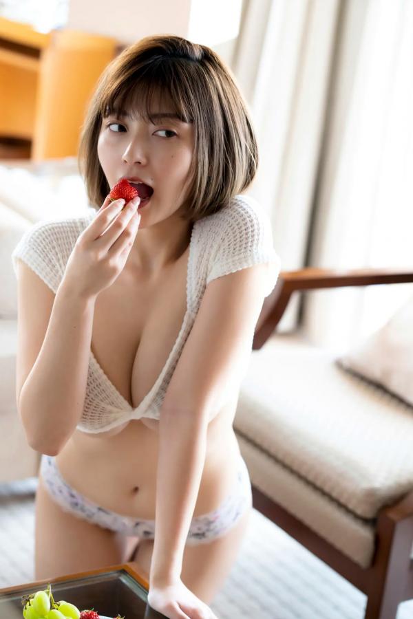   櫻井音乃 - 阳光彩虹比基尼与黑色高叉泳装性感写真 极品美胸诱惑第35张图片