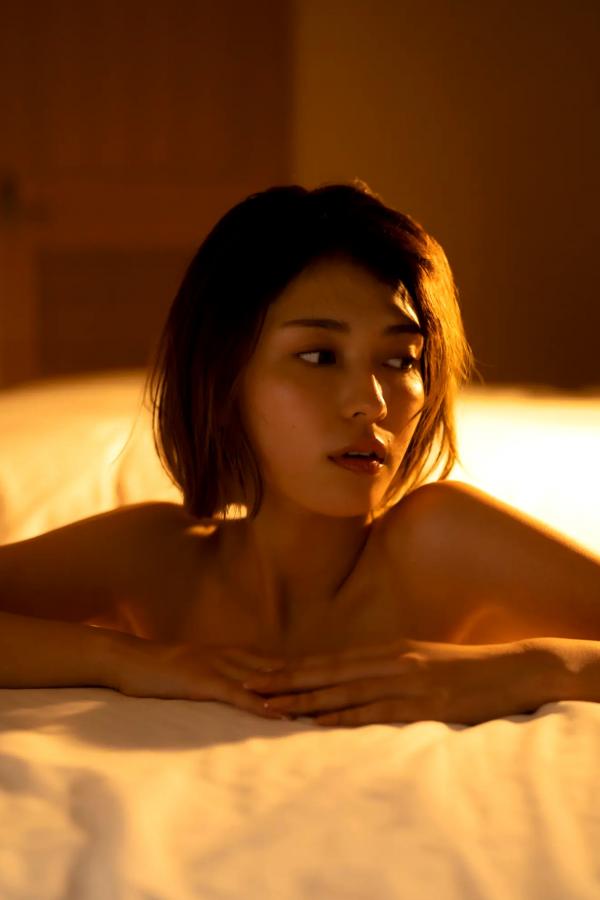   櫻井音乃 - 阳光彩虹比基尼与黑色高叉泳装性感写真 极品美胸诱惑第116张图片