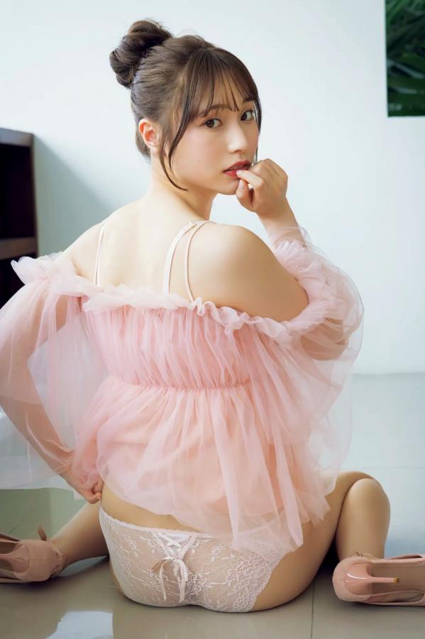   川越紗彩 - なんとかなるなる 户外泳池与清凉内衣私房写真第44张图片