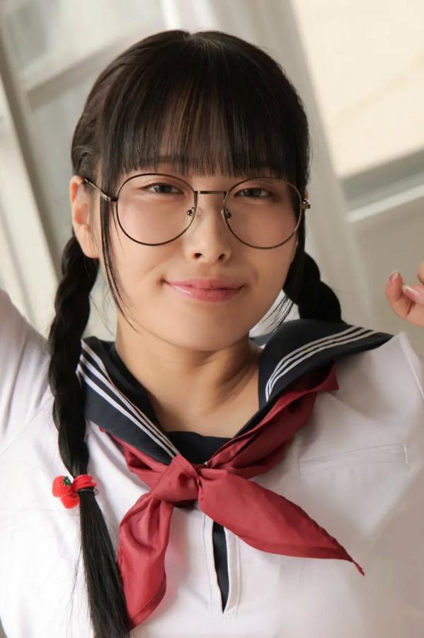   [LOVEPOP] Marina Asakawa 浅川まりな Photoset 02 日系眼镜水手服清纯校服美腿写真第14张图片